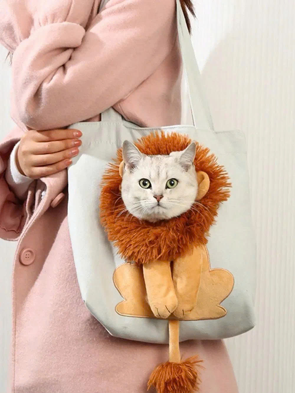 Soft cat shoulder carrier